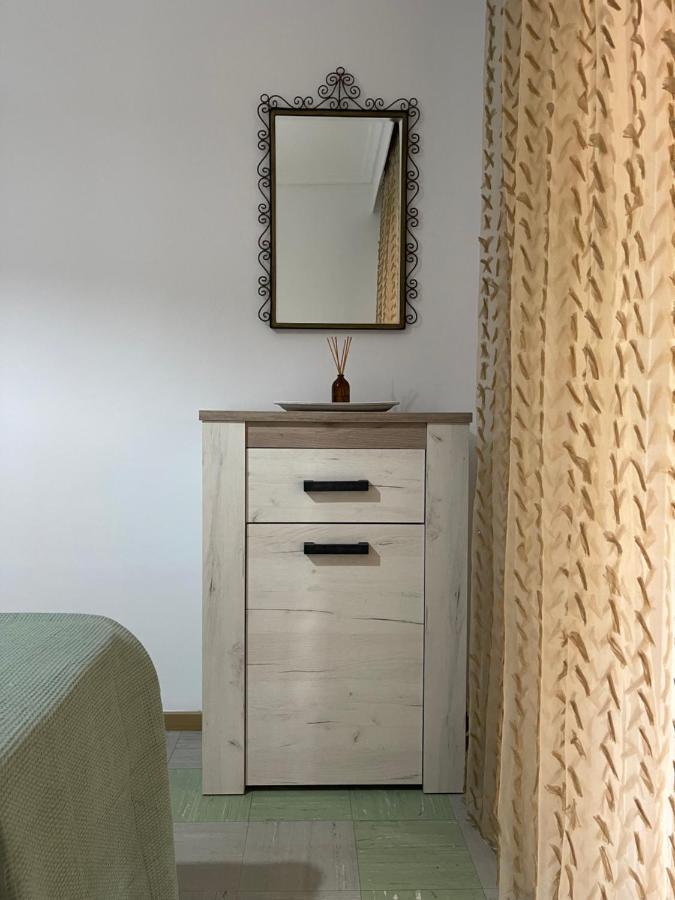 Gl House Apartment Аспровалта Екстериор снимка
