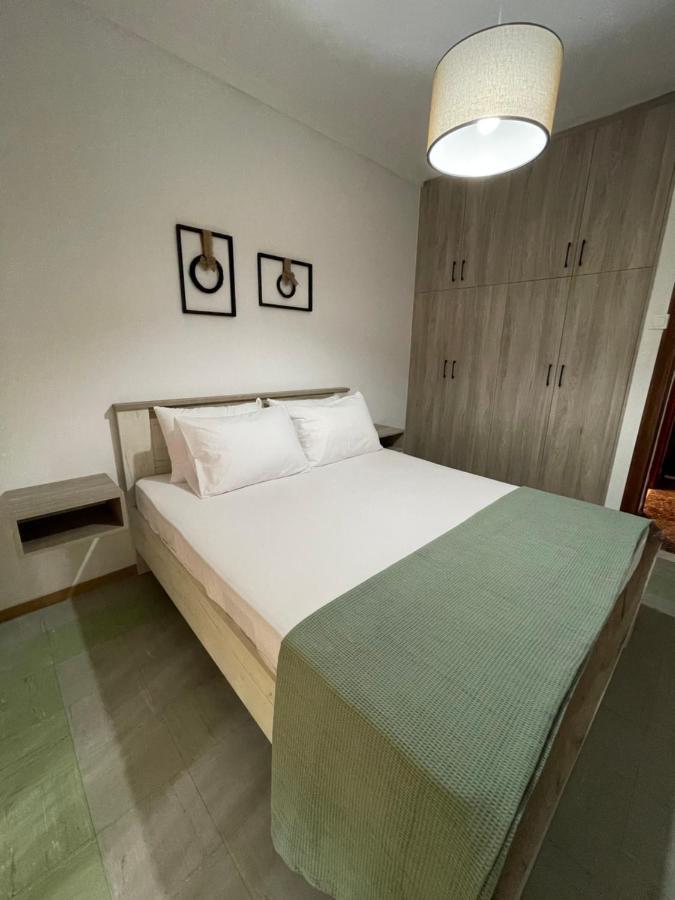 Gl House Apartment Аспровалта Екстериор снимка